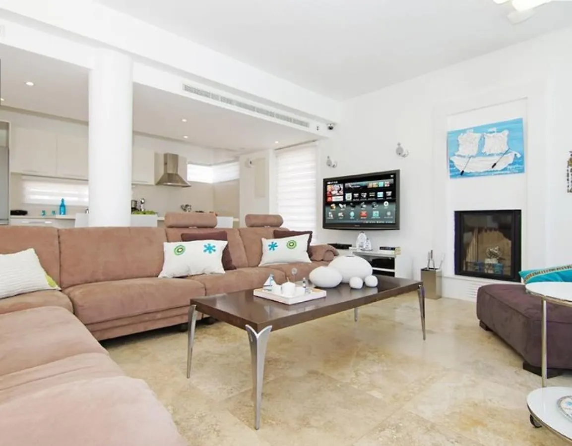 Ocean Pearl Villa Protaras 0*,